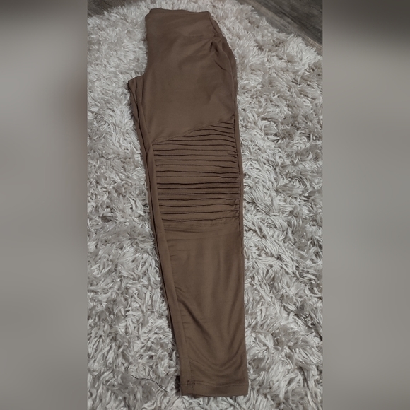 Moto Leggings Buttery Soft Wide Waistband Plus Size - Picture 2 of 4